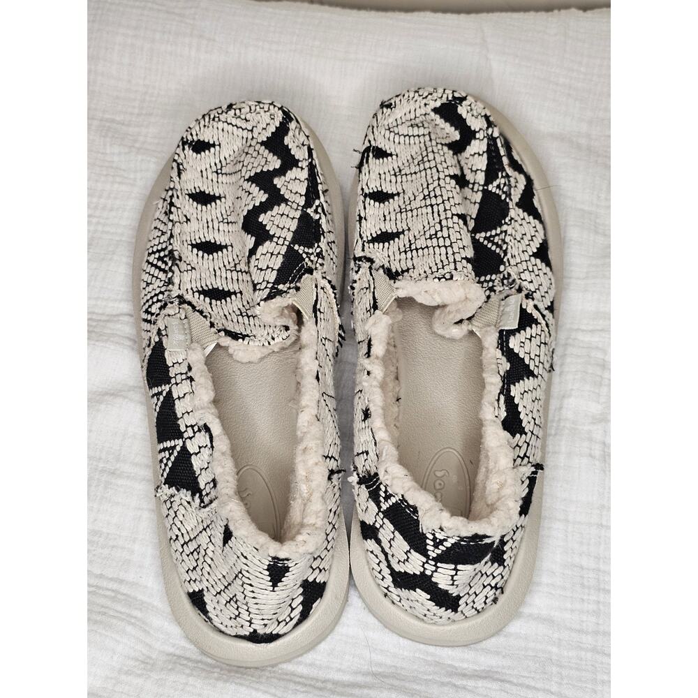 Sanuk Donna Blanket Sidewalk Surfer Women’s 7 Black/Black Loafers Aztec